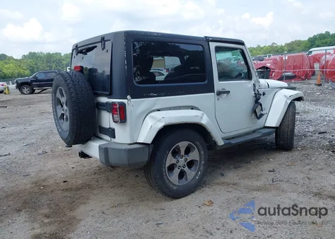 2016 Jeep Wrangler Sahara из США, поврежденный, VIN 1C4AJWBG8GL111158